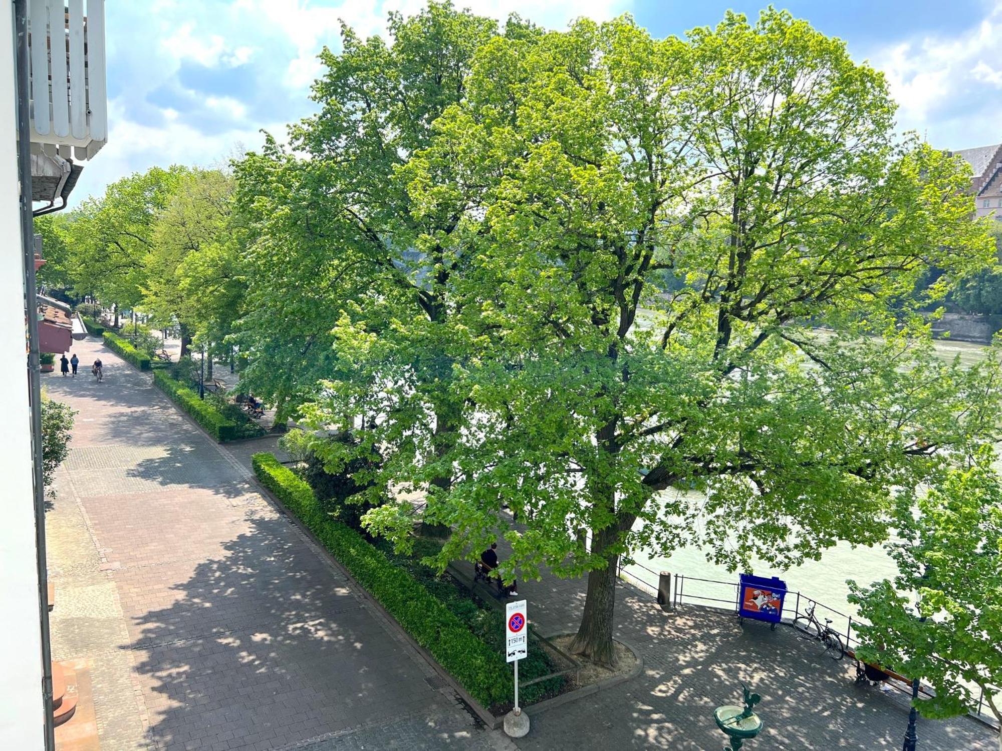 Riverside Basel Exterior photo